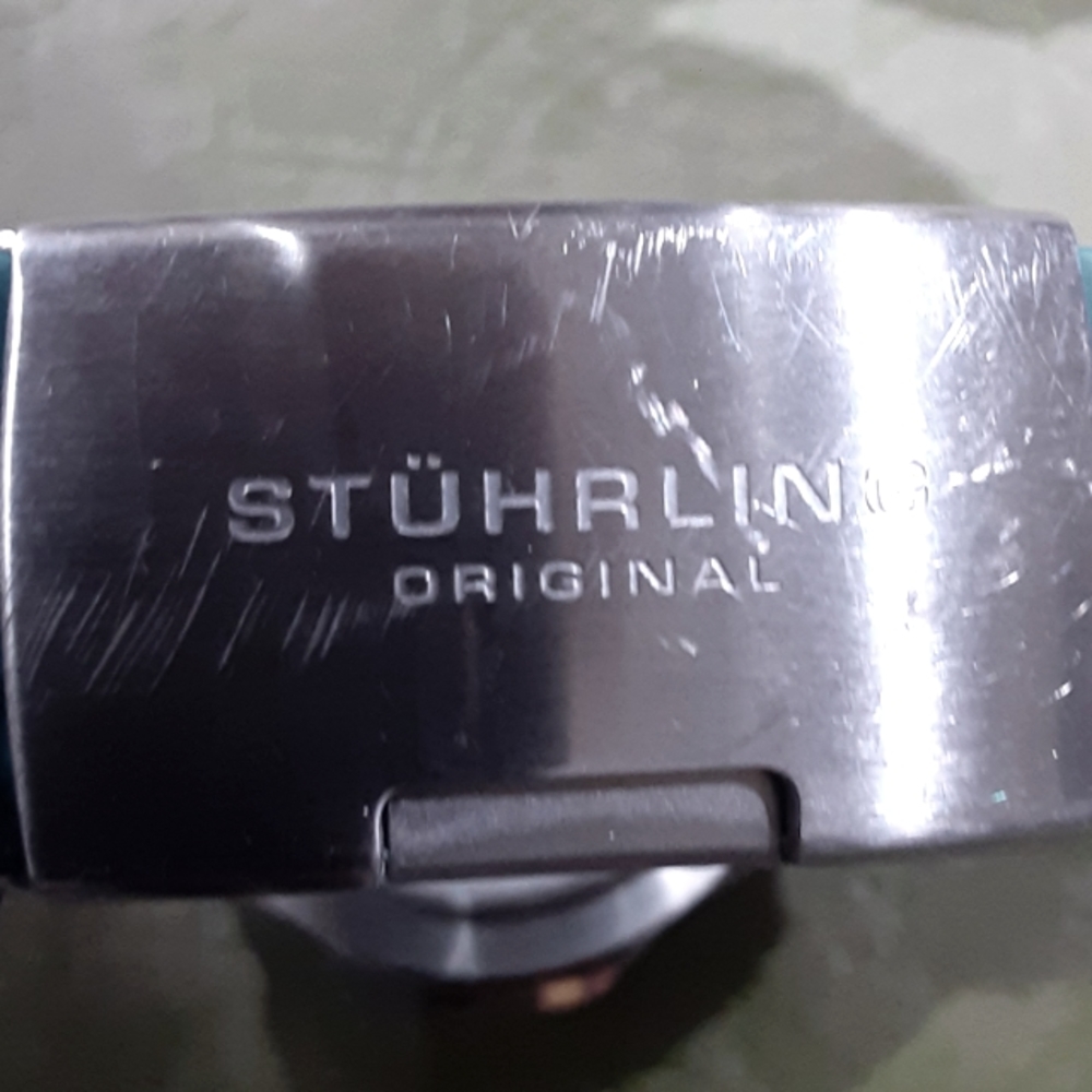 Trendy and colorful this Stuhrling original, ladies watch is adjustable! - Picture 2 of 10